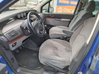 Citroen C8 