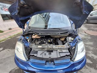 Citroen C8 