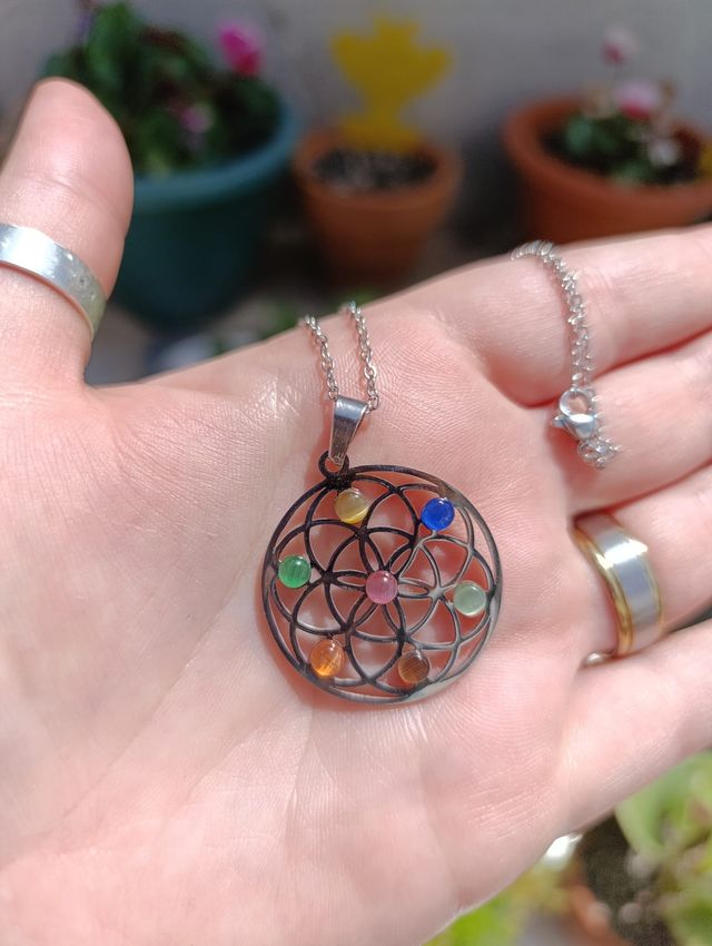 Colgante flor de la vida 7 chakras