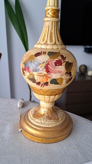 2 Lámparas antiguas - pintadas a mano-  de madera