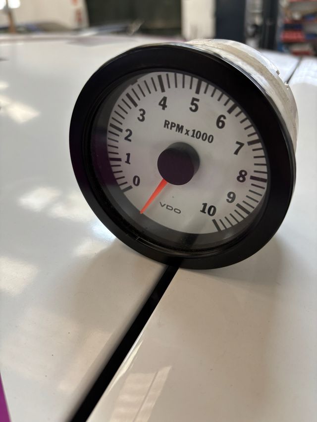 Tacómetro VDO - 10000 RPM