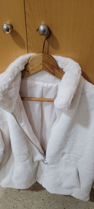 Chaqueta suave blanca
