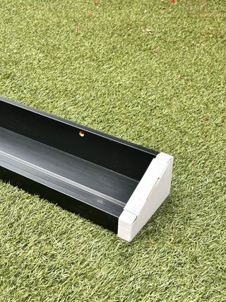 Estanteria negra ikea modelo mosslanda