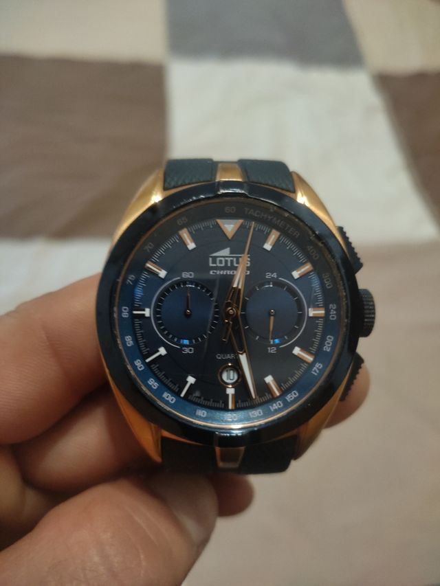 Reloj Lotus