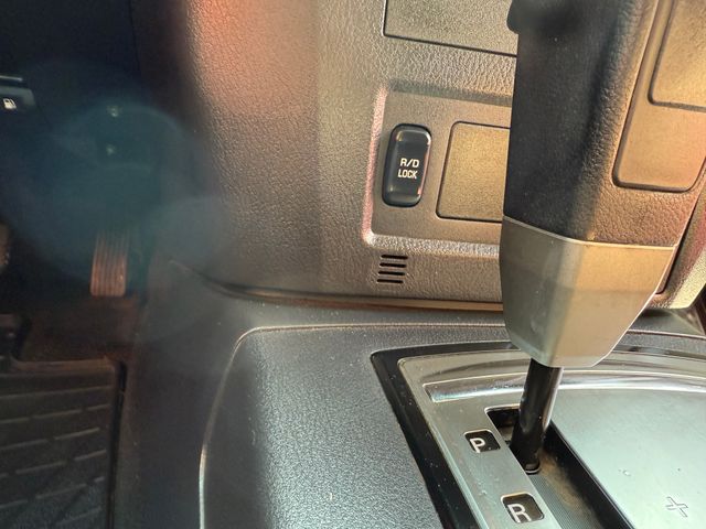 Mitsubishi Montero 2017