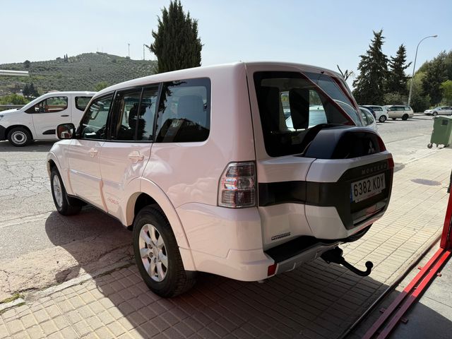 Mitsubishi Montero 2017