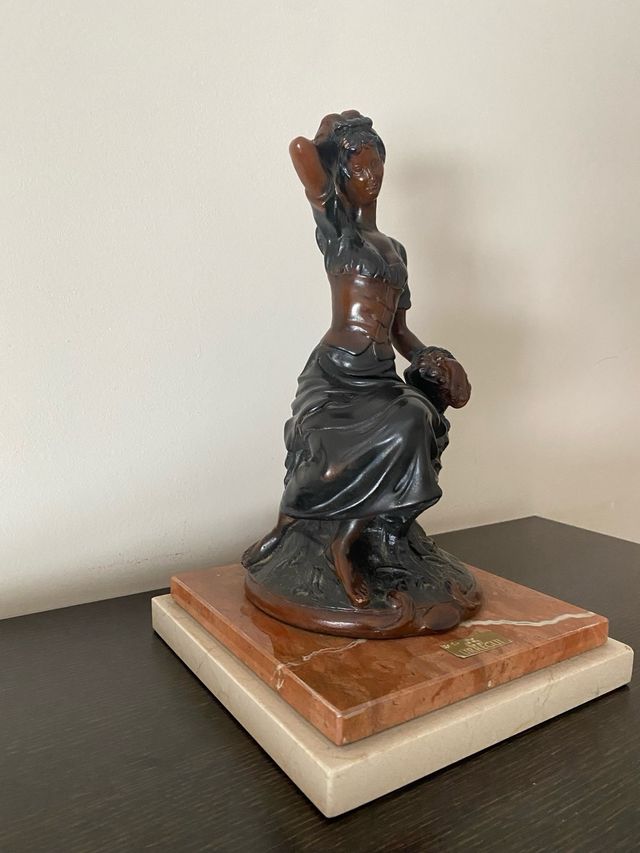 Figura Urregui decoración