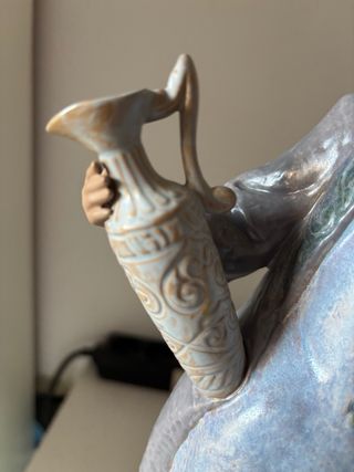 Lladro porcelana figura chica con cantaro