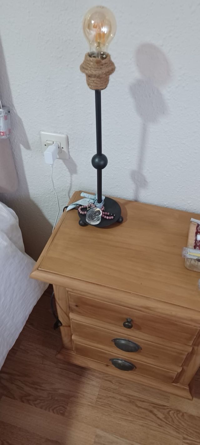 2 portalámaparas para mesita noche