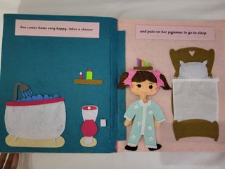 Libro- cuento de fieltro hecho a mano