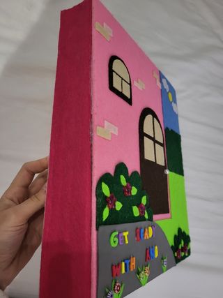 Libro- cuento de fieltro hecho a mano