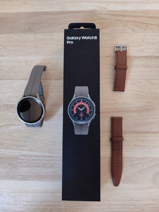 Samsung Galaxy Watch5 Pro - Gris/Plata - Impecable