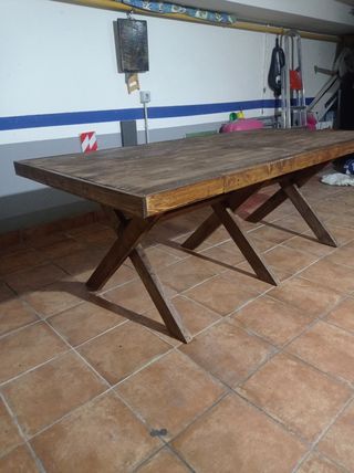 Mesa rústica grande