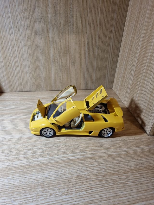 Lamborghini Diablo 1:18 Bburago