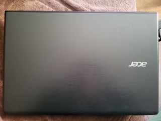 Portátil Acer Aspire E5 15" 1080p i3 4GB RAM 1TB