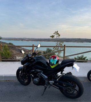 Kawasaki Z900e