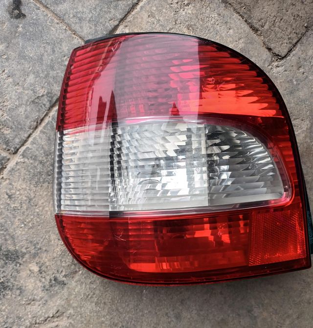 Piloto trasero Renault Scenic