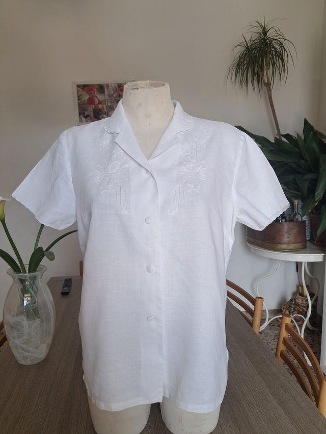 Camicia vintage bianca ricamata