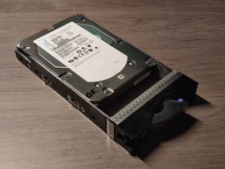 Disco duro SAS IBM 450GB 15K