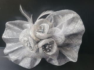 Tocado plata-perla: Boda o Fiesta