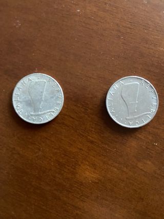Moneta da 5 lire del 1954 e del 1982