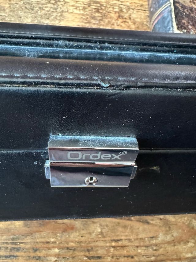 Estuche 6 relojes - Expositor