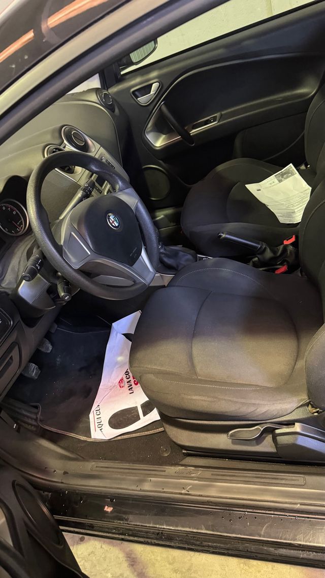 Alfa Romeo MiTO 2012