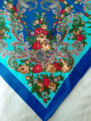 Pañuelo seda azul turquesa 100x100
