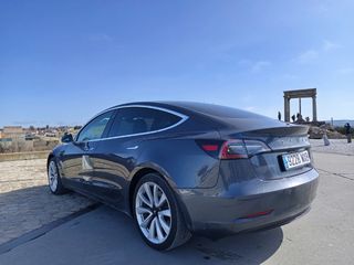 Tesla model 3 dual motor  2019