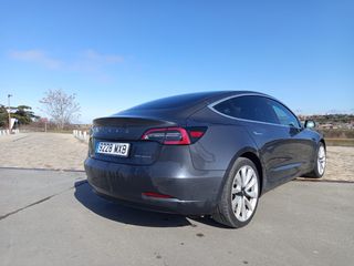 Tesla model 3 dual motor  2019