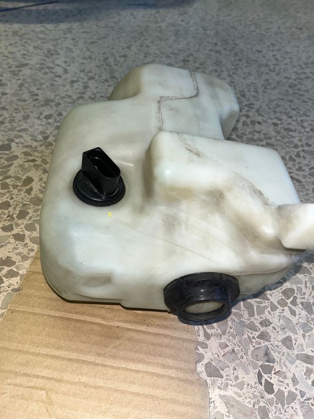 Depósito limpiaparabrisas grupo VAG