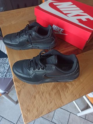 Scarpe nere Nike AirMax 