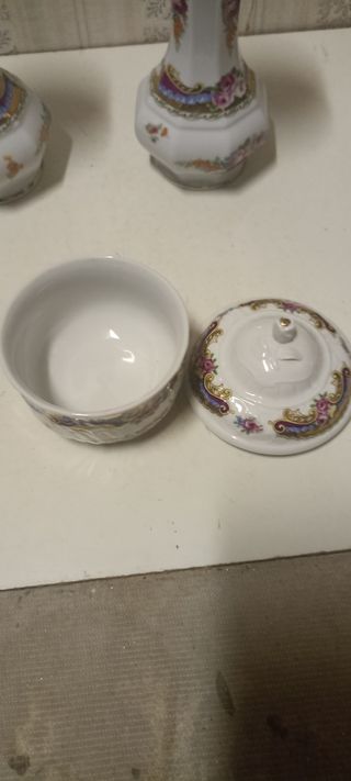 Set porcellana: 2 vasi + zuccheriera