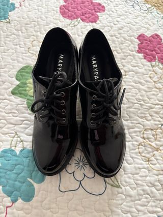 Zapatos con tacon ancho