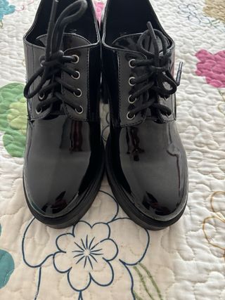 Zapatos con tacon ancho