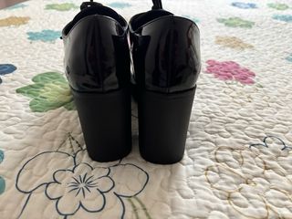 Zapatos con tacon ancho