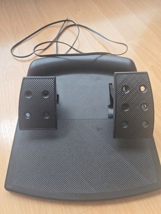 Volante Bigben PS2 con Pedales