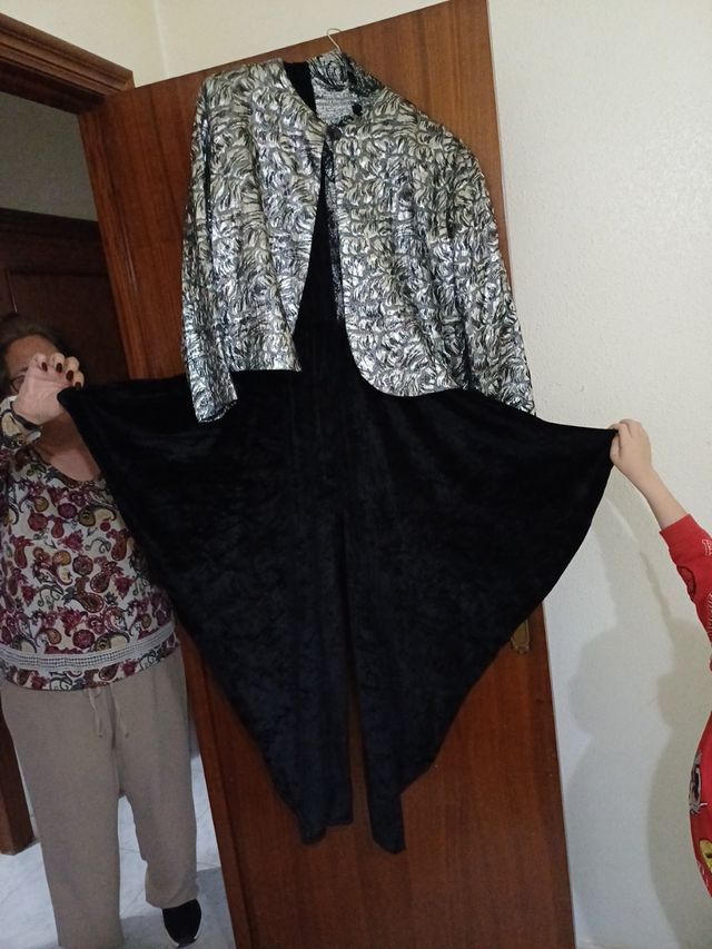 Conjunto mono y chaqueta