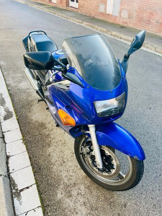 Moto KAWASAKI ZZR 250