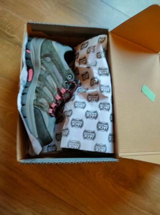 Botas trekking Jack Walker grises