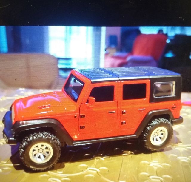 Jeep Wrangler Rojo - Coche Miniatura