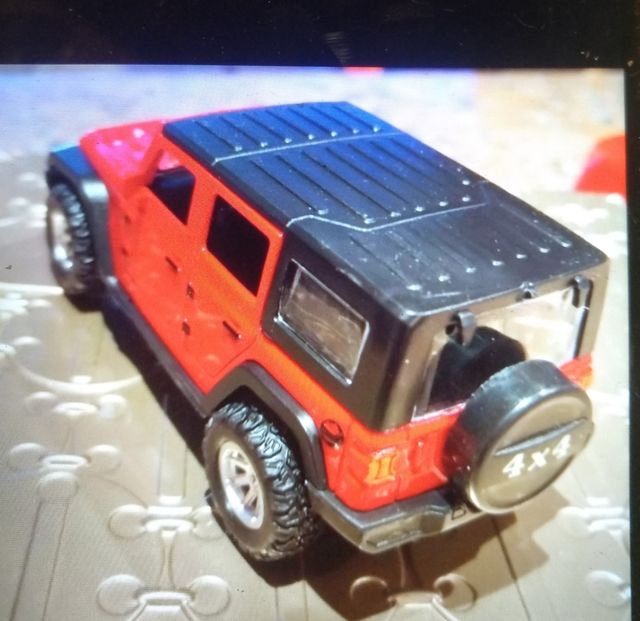 Jeep Wrangler Rojo - Coche Miniatura
