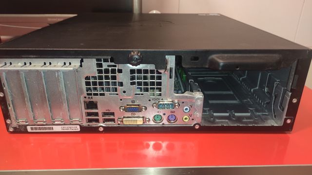 Ordenador para piezas