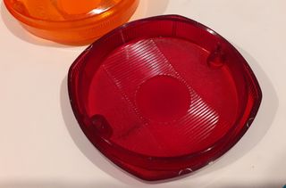 Tulipa piloto trasero camión Avia