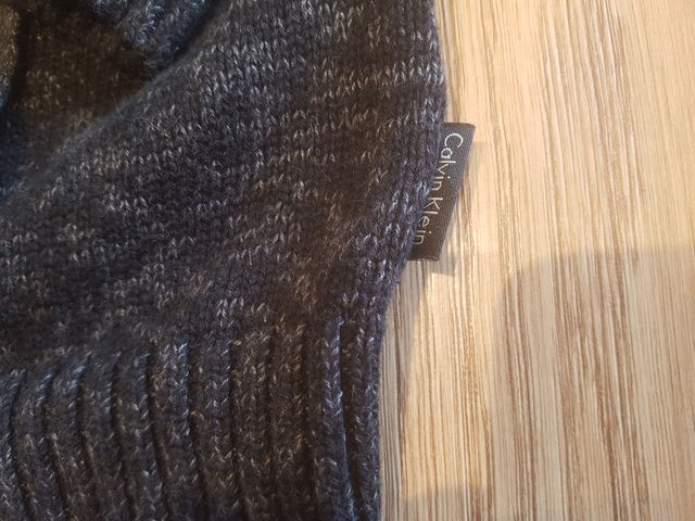 Jersey hombre Calvin Klein. Talla L