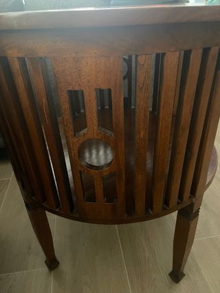 Mesa auxiliar redonda de madera