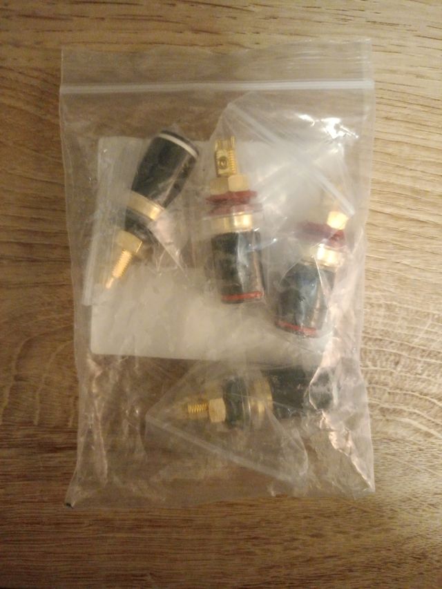 Conectores altavoces