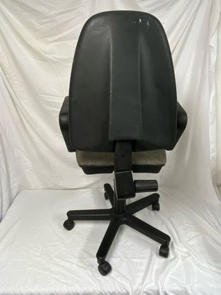 Silla oficina giratoria gris