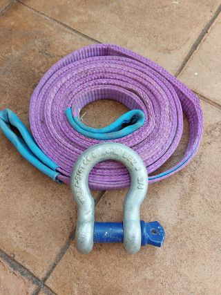 Cinta elevadora con grillete