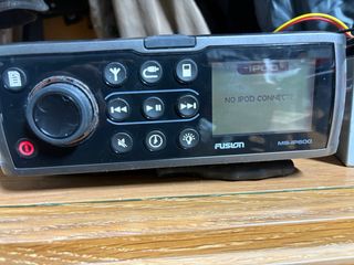 Radio barco o moto fusion.